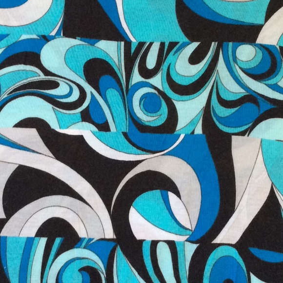 Hi-Low top - Picture 6 of 6